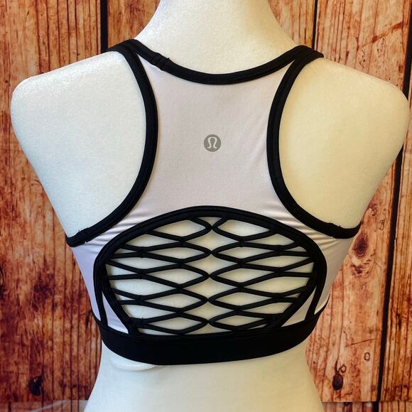 Lululemon Sweaty or Not bra size 4 black white no pads caged medium support - Picture 2 of 4